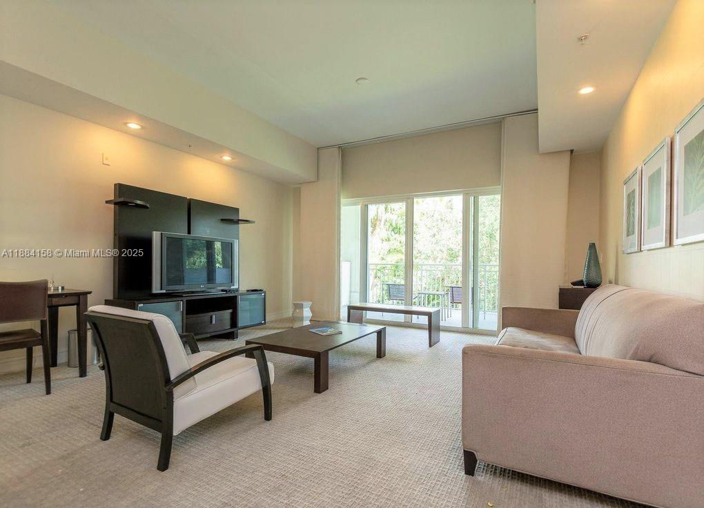 View photos, virtual tours, details... 5300 NW 87th Ave 701