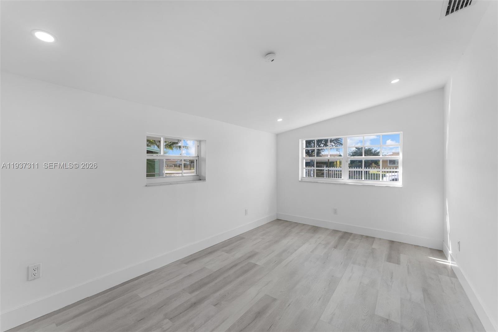 CAROL CITY 4TH ADDN - Residential