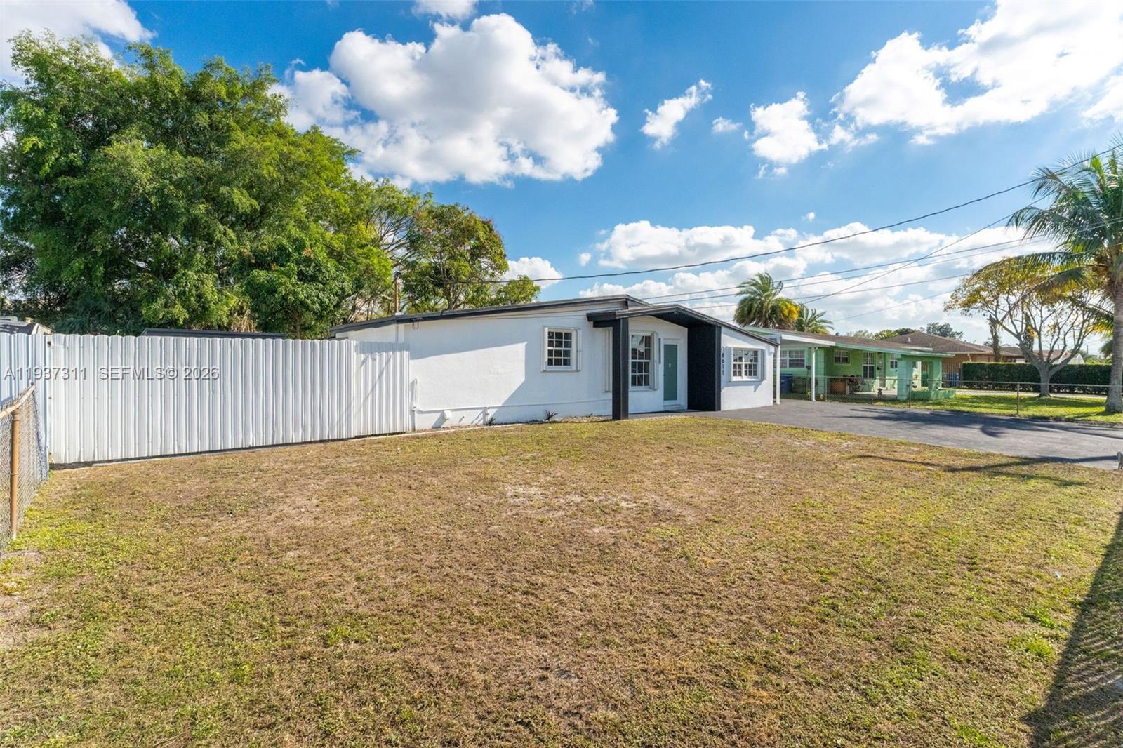 CAROL CITY 4TH ADDN - Residential