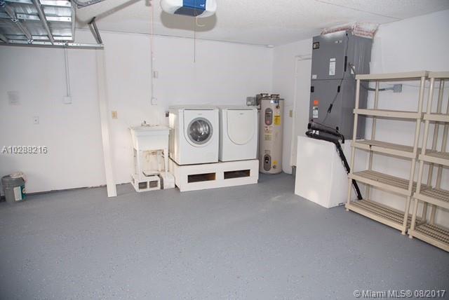 COUNTRY LAKE MANORS SEC 2 - Residential