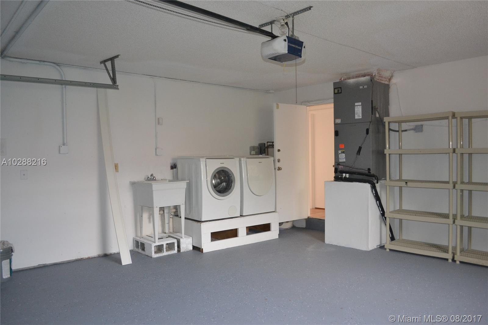 COUNTRY LAKE MANORS SEC 2 - Residential