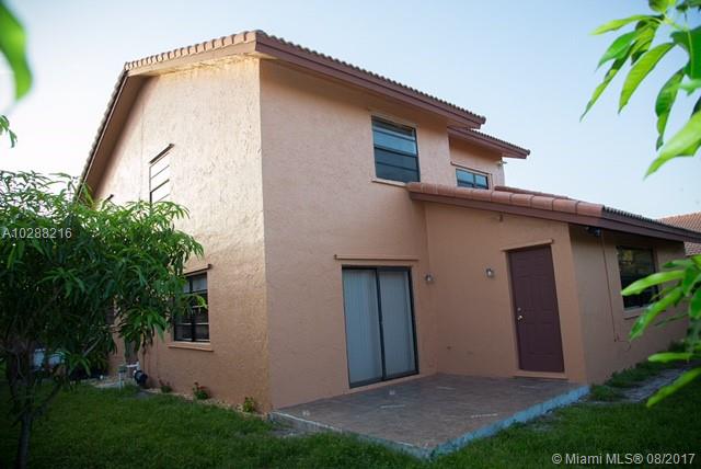 COUNTRY LAKE MANORS SEC 2 - Residential