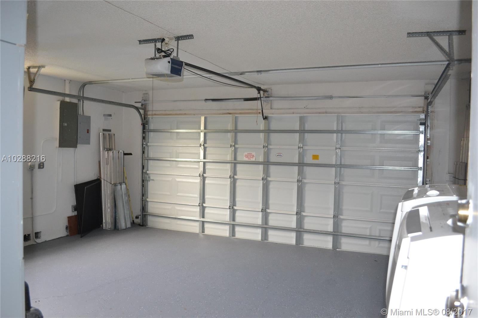 COUNTRY LAKE MANORS SEC 2 - Residential