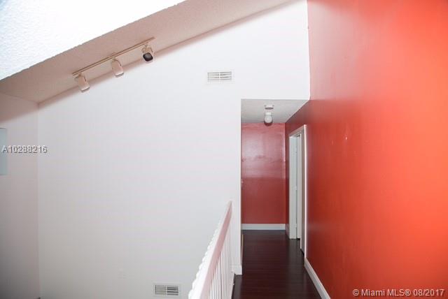 COUNTRY LAKE MANORS SEC 2 - Residential