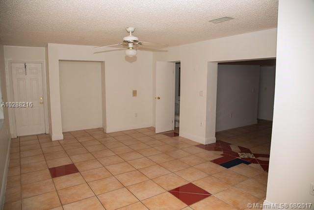 COUNTRY LAKE MANORS SEC 2 - Residential