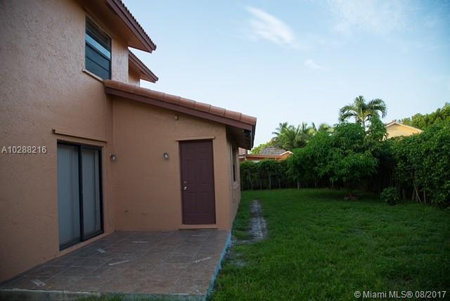 COUNTRY LAKE MANORS SEC 2 - Residential