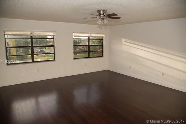 COUNTRY LAKE MANORS SEC 2 - Residential