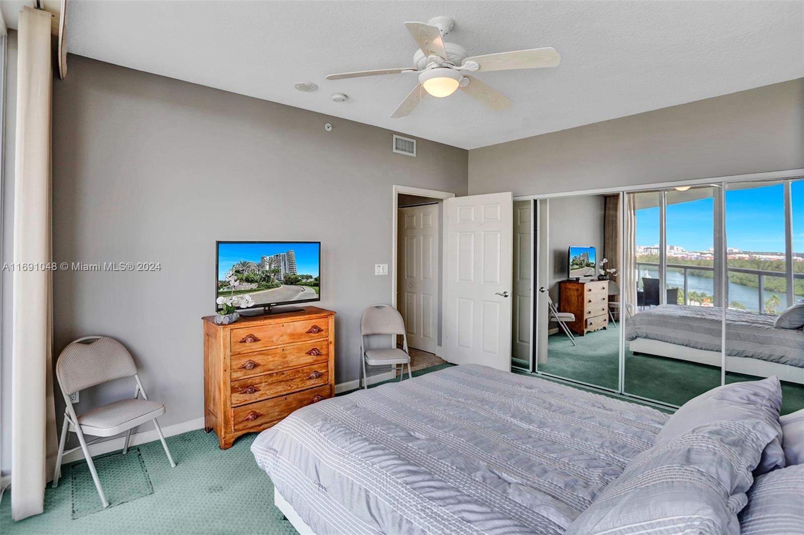 RENAISSANCE ON THE OCEAN - Residential Lease