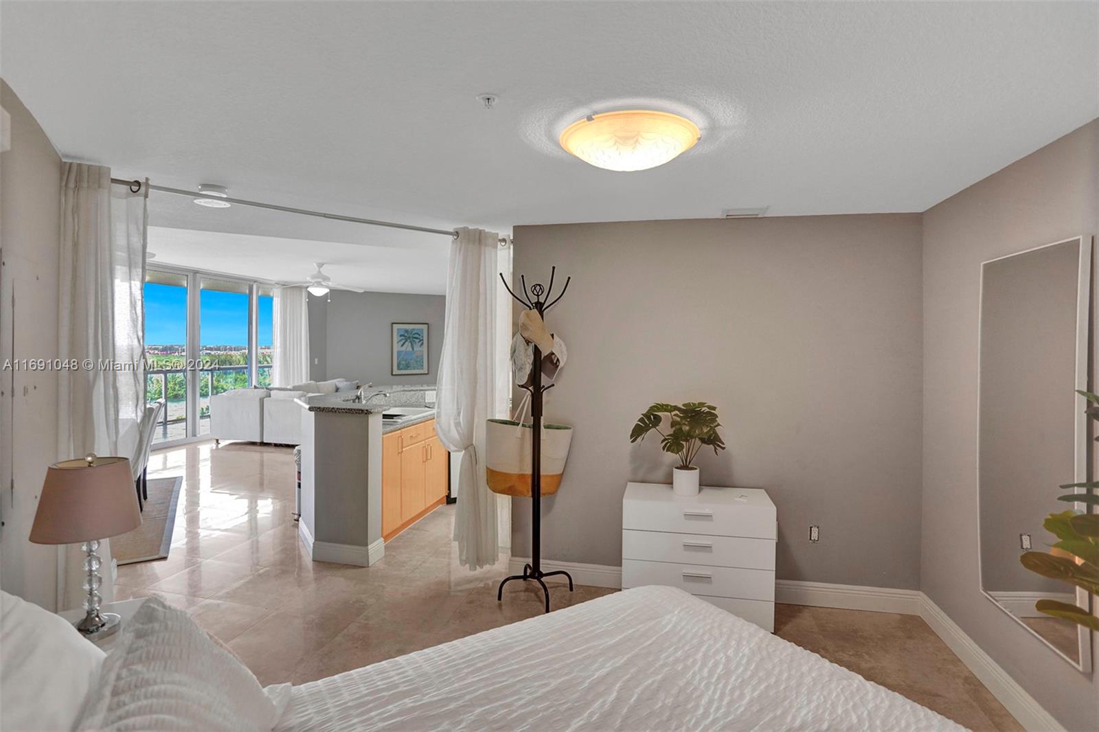 RENAISSANCE ON THE OCEAN - Residential Lease