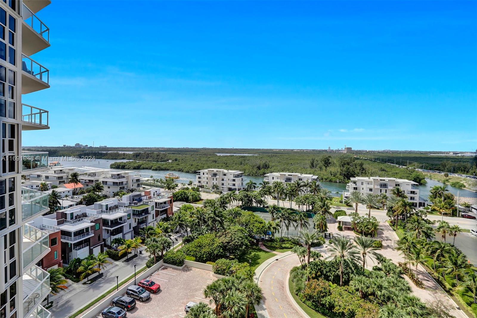 RENAISSANCE ON THE OCEAN - Residential Lease