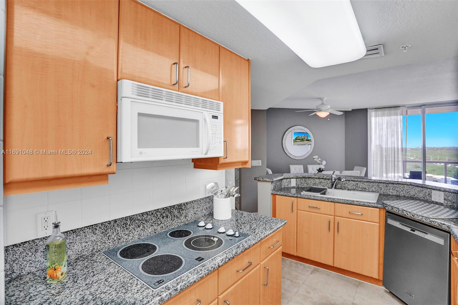 RENAISSANCE ON THE OCEAN - Residential Lease