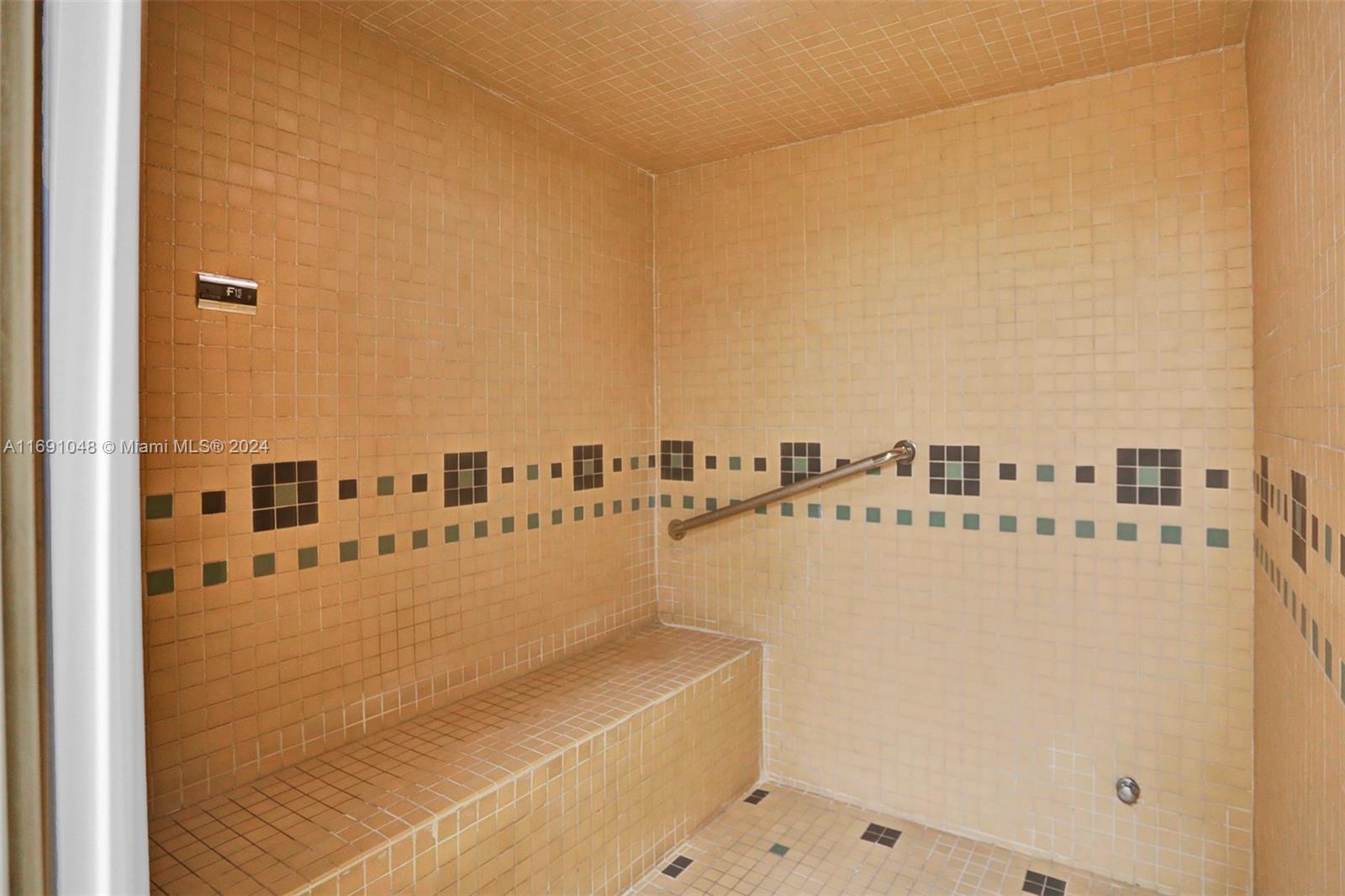 RENAISSANCE ON THE OCEAN - Residential Lease