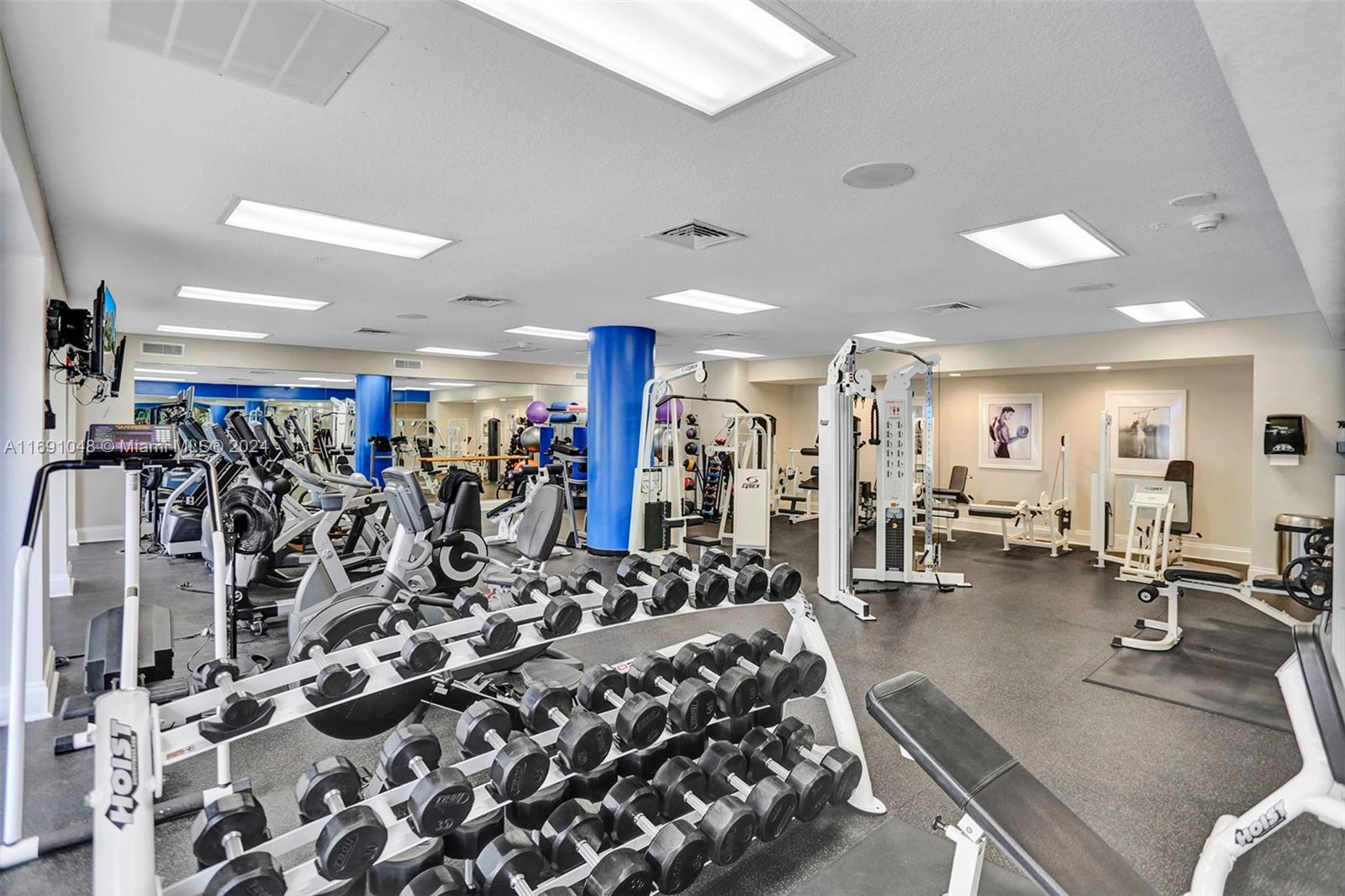 RENAISSANCE ON THE OCEAN - Residential Lease