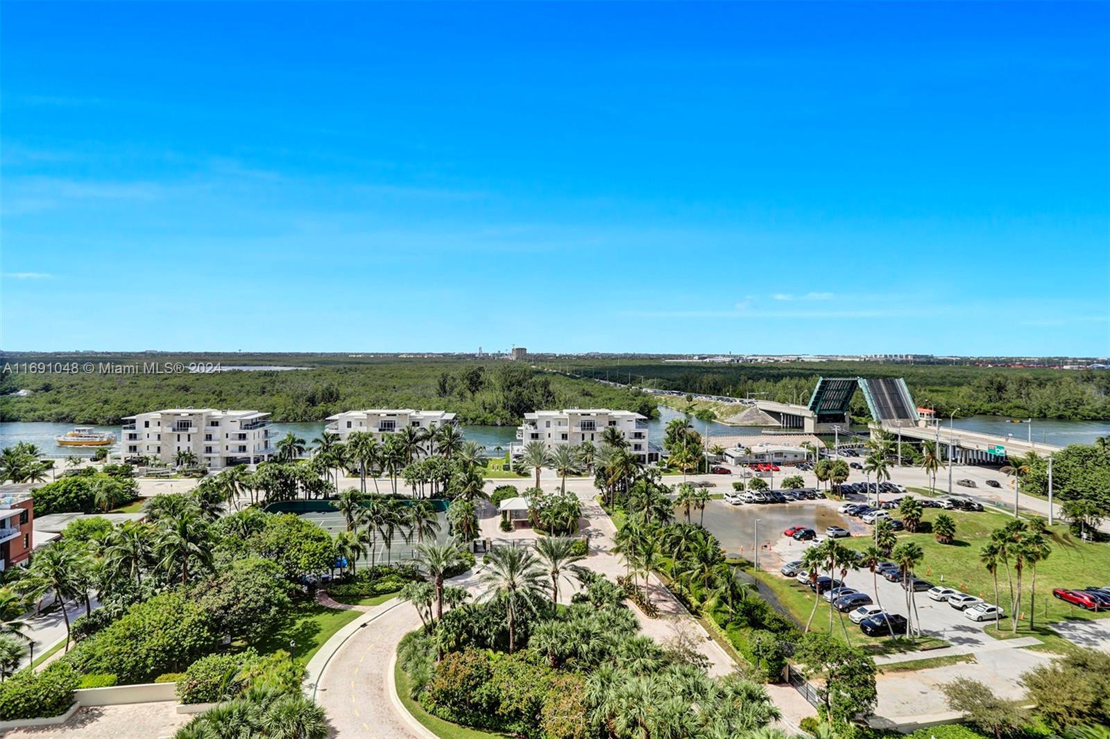 RENAISSANCE ON THE OCEAN - Residential Lease