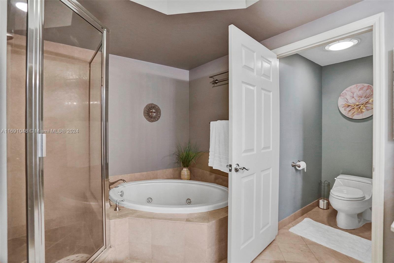 RENAISSANCE ON THE OCEAN - Residential Lease