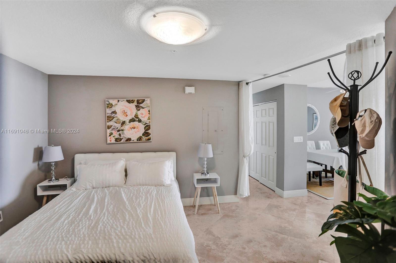 RENAISSANCE ON THE OCEAN - Residential Lease