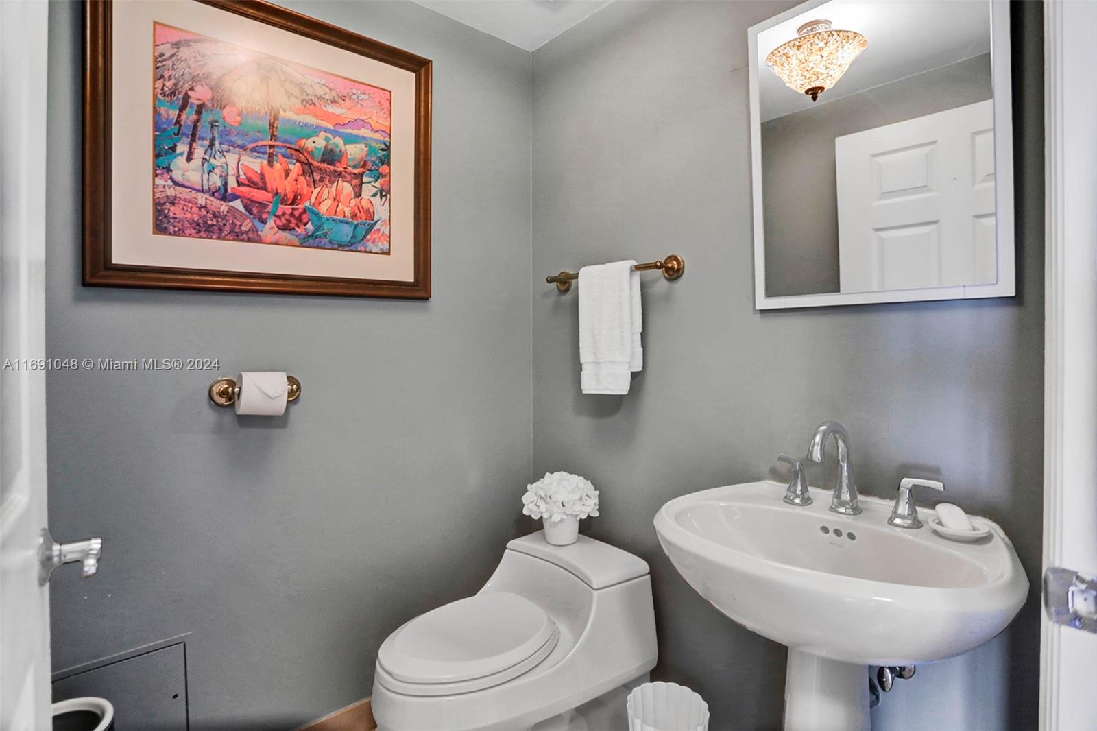 RENAISSANCE ON THE OCEAN - Residential Lease