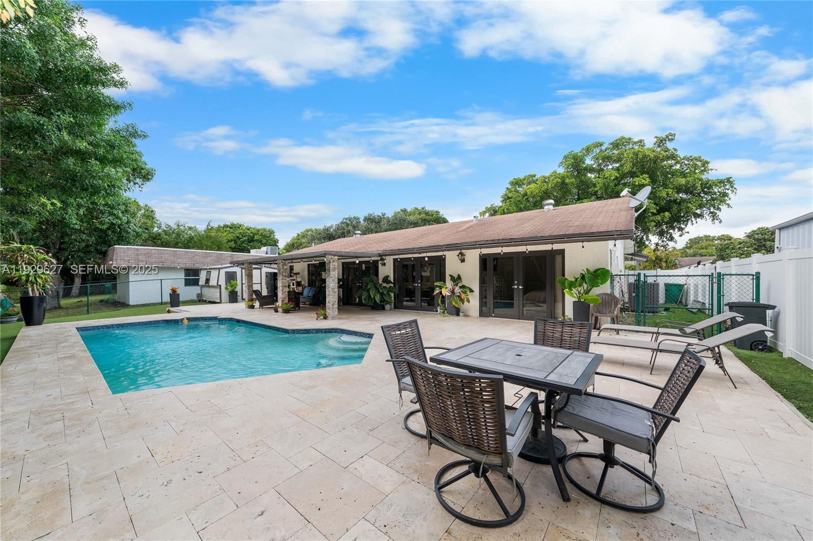 GUARDIAN ESTATES - Residential