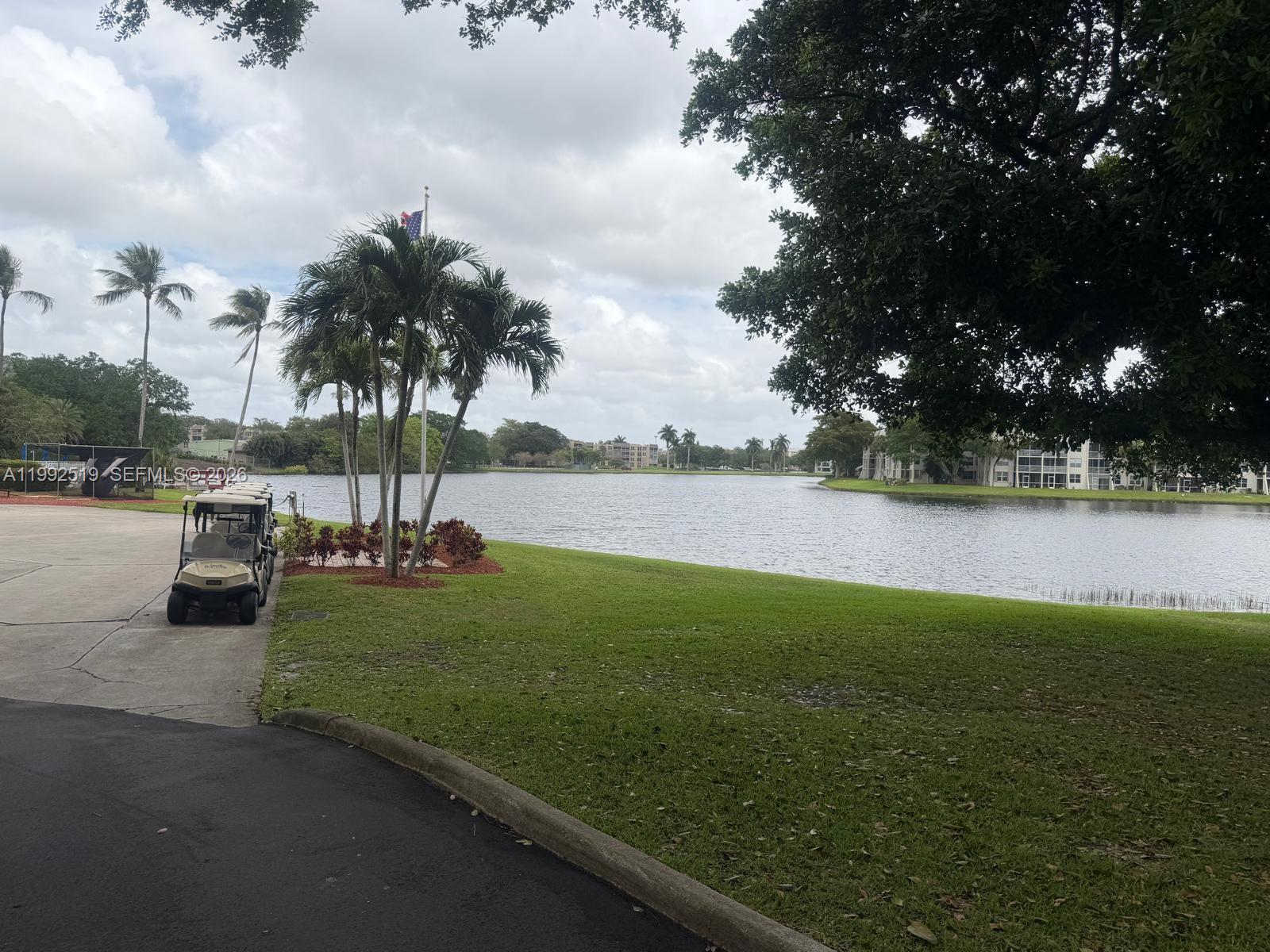 CONDO 24 OF WHITEHALL CON - Residential