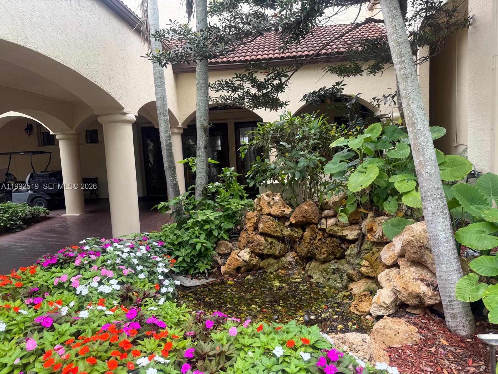 CONDO 24 OF WHITEHALL CON - Residential