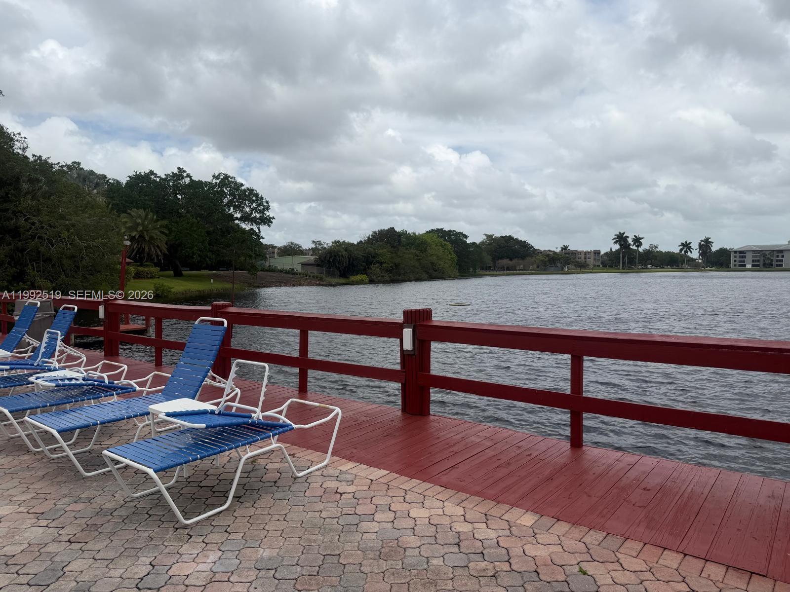 CONDO 24 OF WHITEHALL CON - Residential