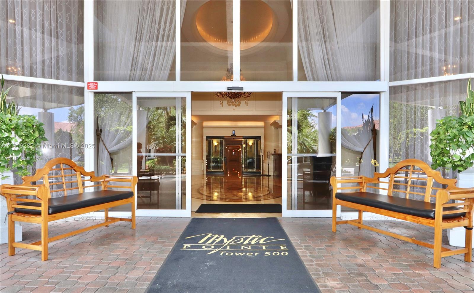 MYSTIC POINTE AT AVENTURA - Residential Lease