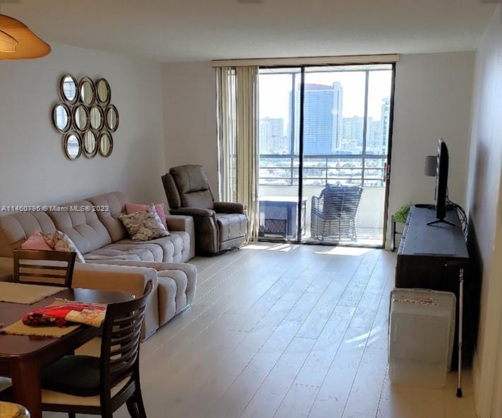 OLYMPUS CONDO PHASE - Residential