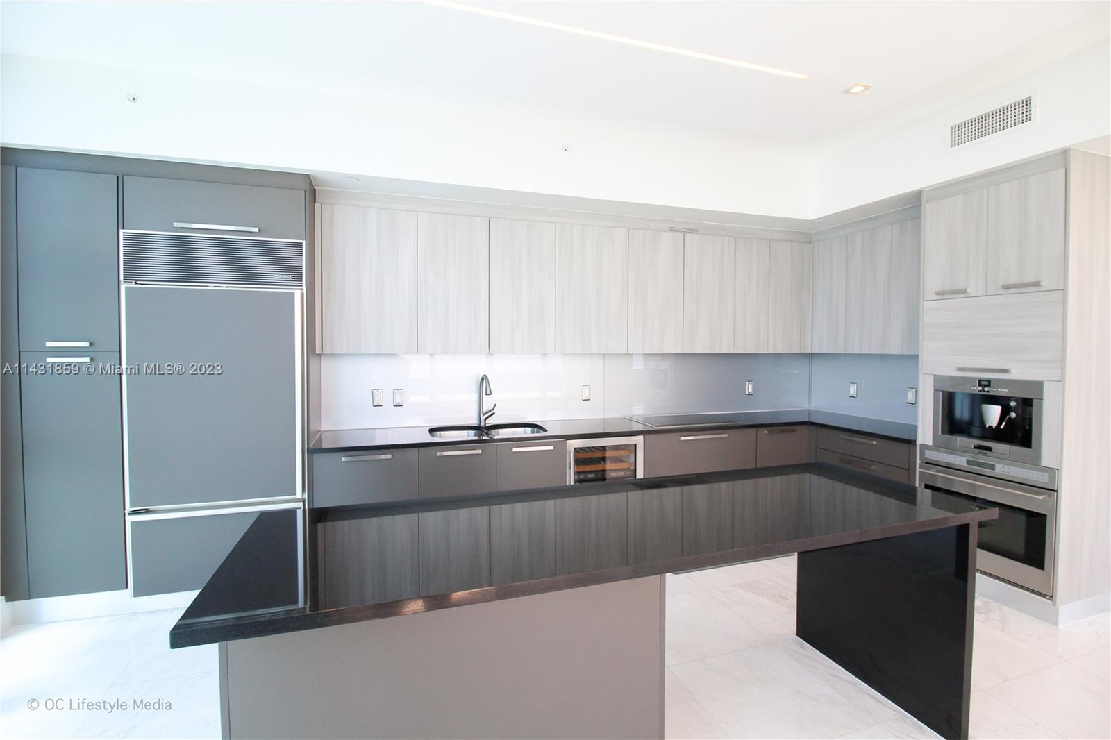 TDR TOWER III CONDO - Residential