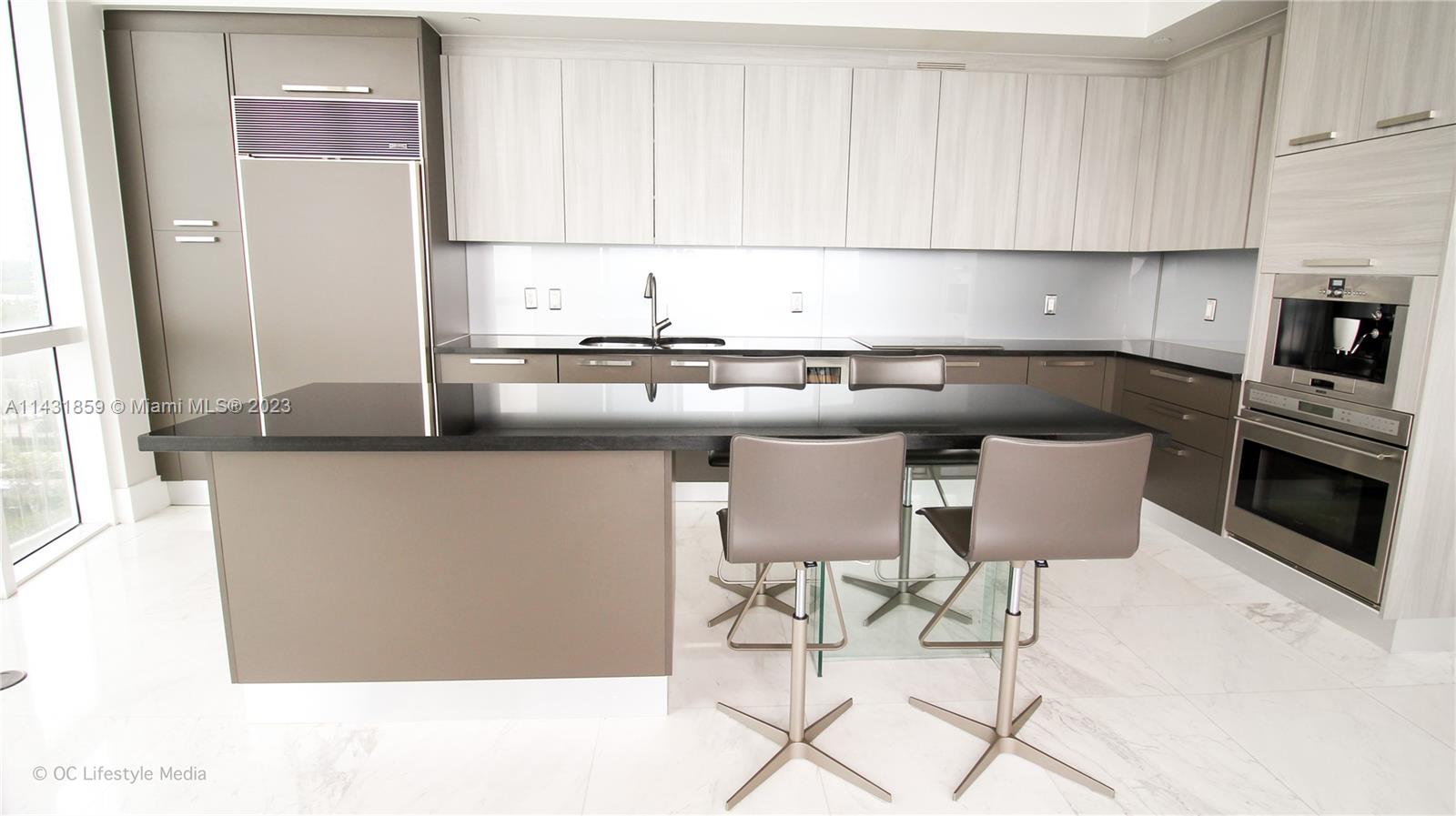 TDR TOWER III CONDO - Residential