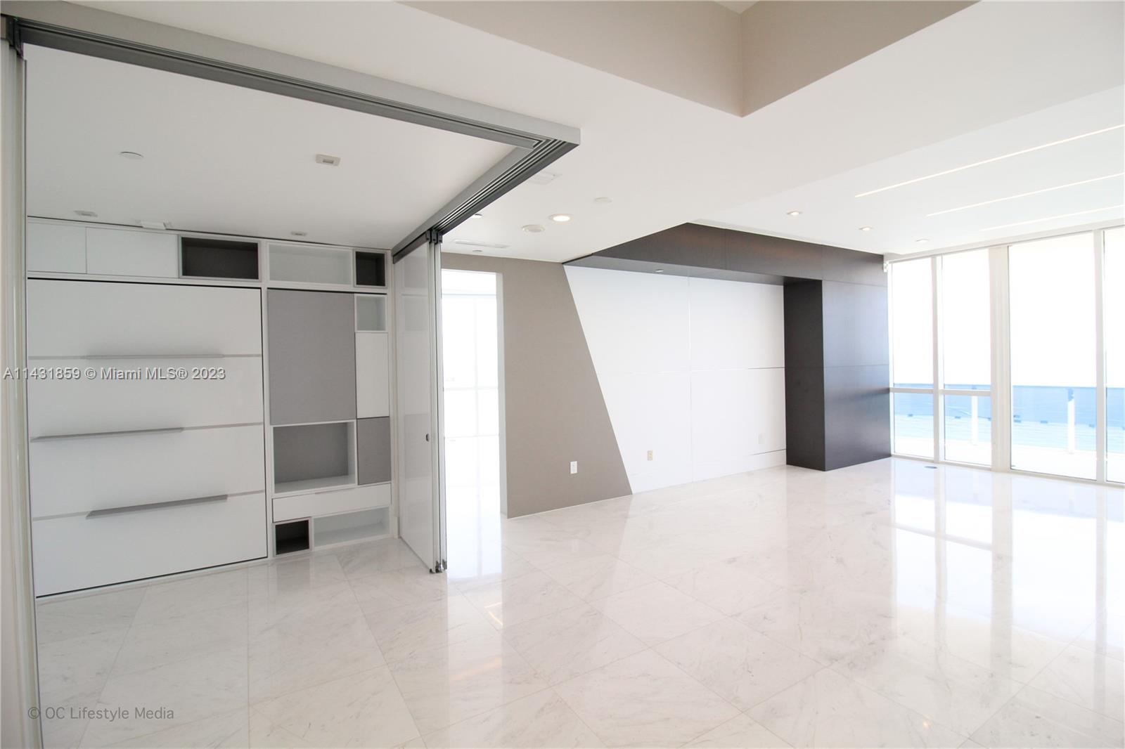 TDR TOWER III CONDO - Residential