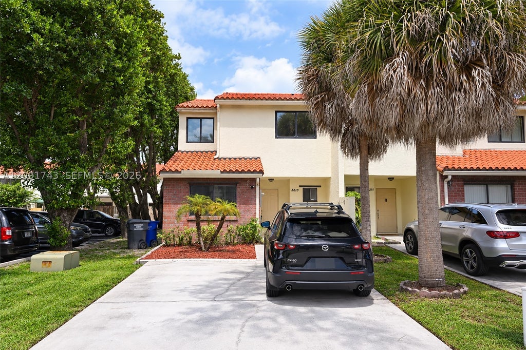 Photo of 3813 Simms St #3813, Hollywood, FL 33021 (MLS # A12091743)