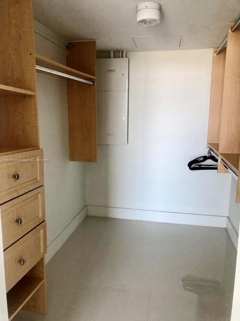 HARBOUR HOUSE - Residential Lease