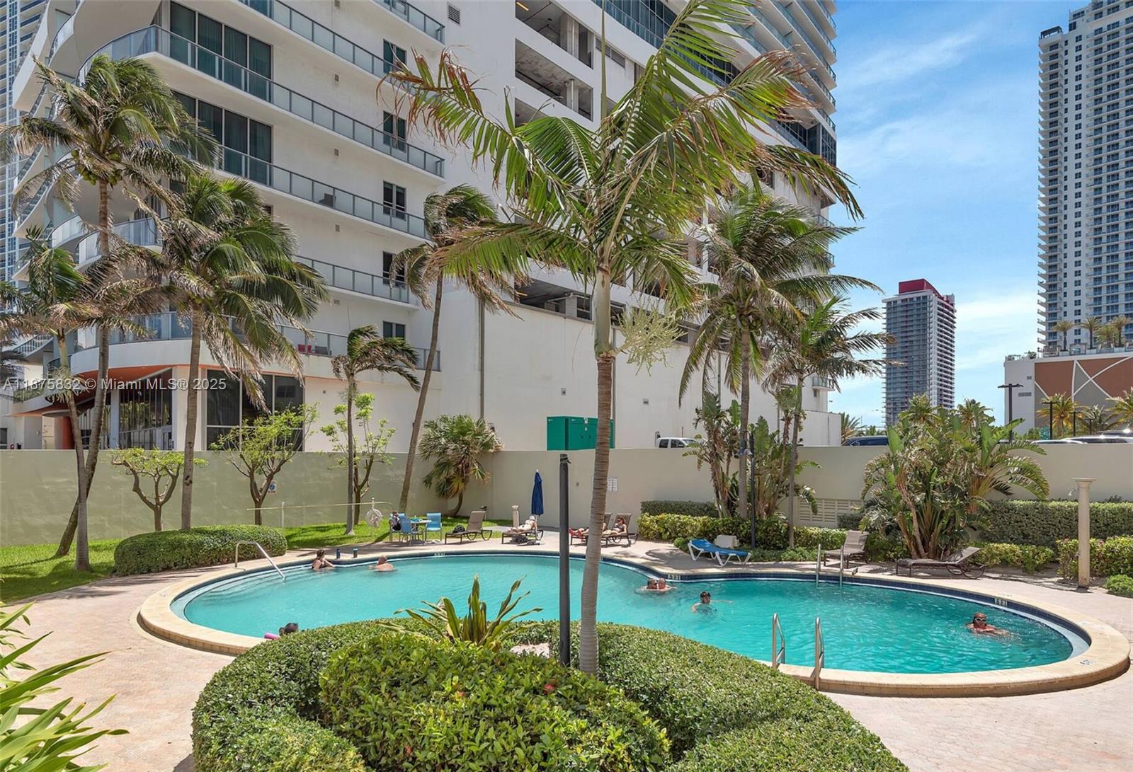 SIAN OCEAN RESIDENCES CON - Residential