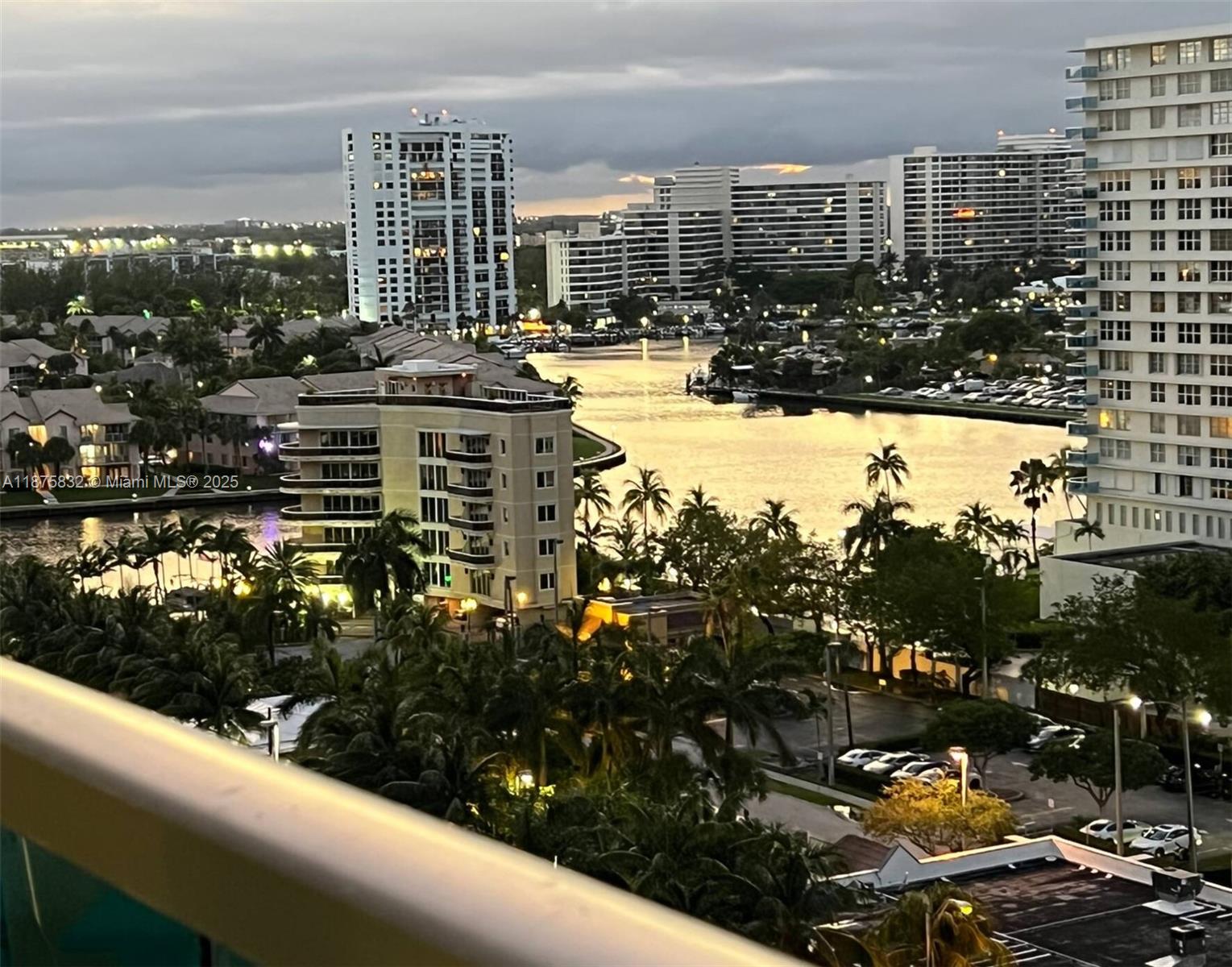 SIAN OCEAN RESIDENCES CON - Residential