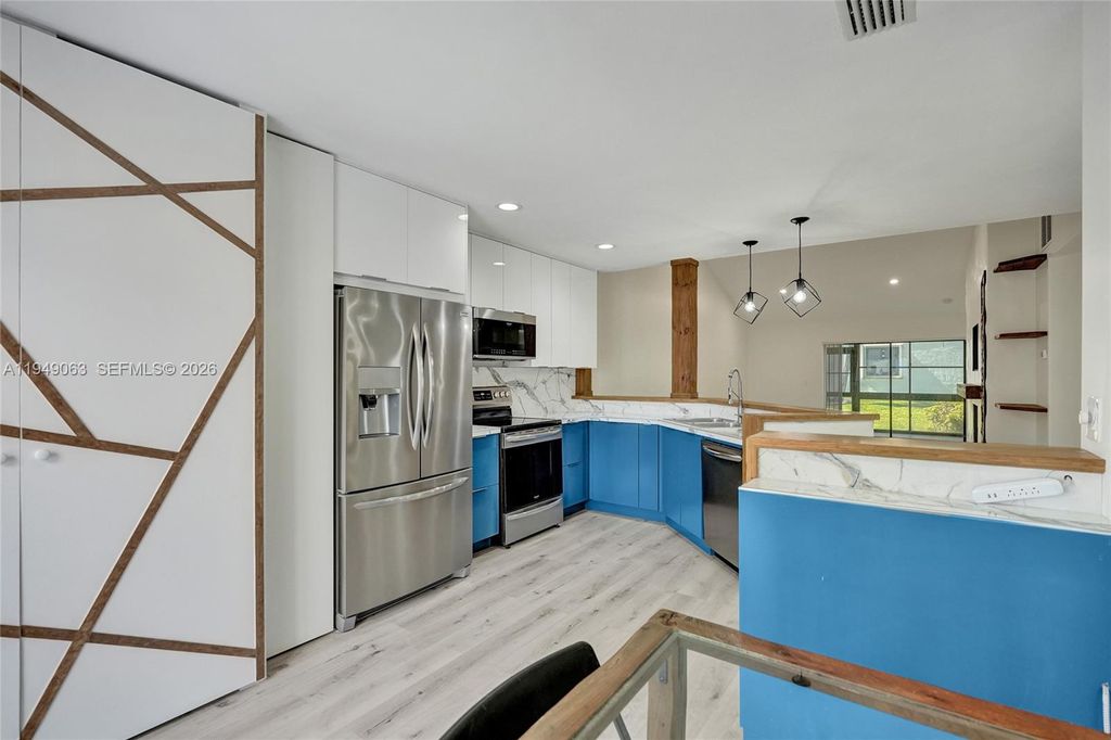 Photo of 155 Love Cres, Royal Palm Beach, FL 33411 (MLS # A11949063)