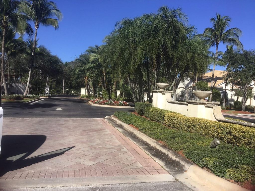 Photo of 8203 N Myrtlewood Cir W #8203, Palm Beach Gardens, FL 33418 (MLS # A11325789)