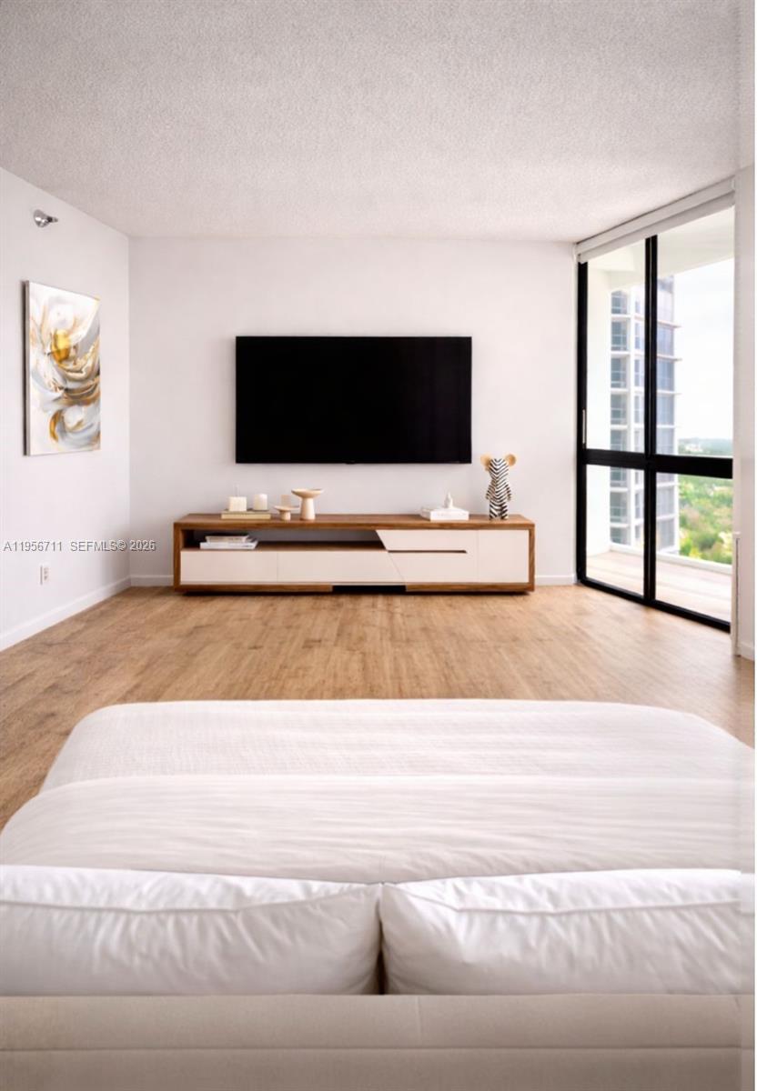 PORTSVIEW @ THE WATERWAYS - Residential Lease