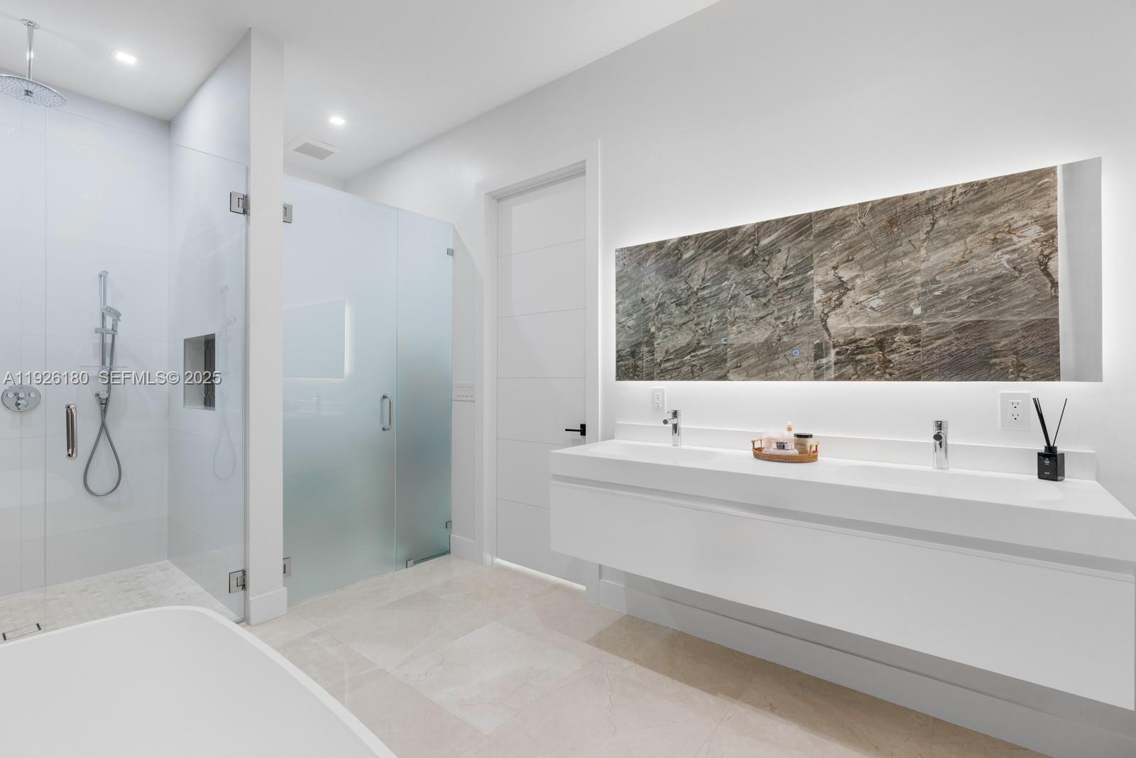 SWEETWATER ESTS SUB - Residential Lease