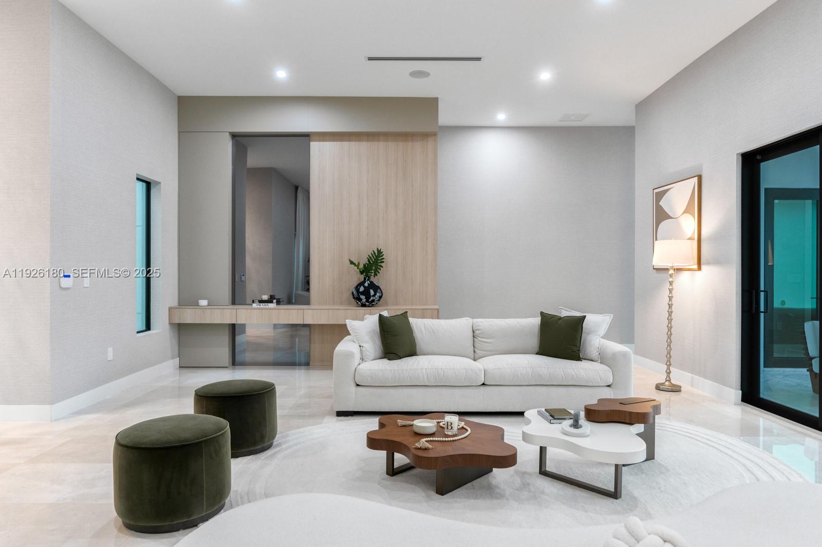 SWEETWATER ESTS SUB - Residential Lease