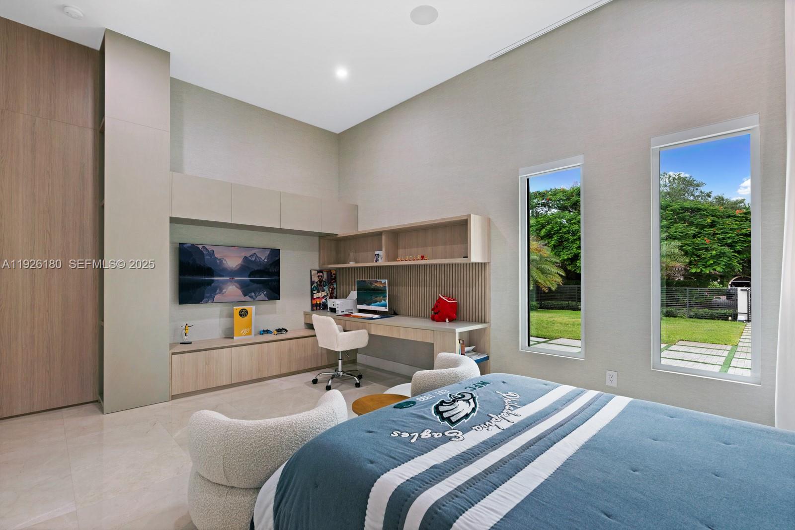 SWEETWATER ESTS SUB - Residential Lease