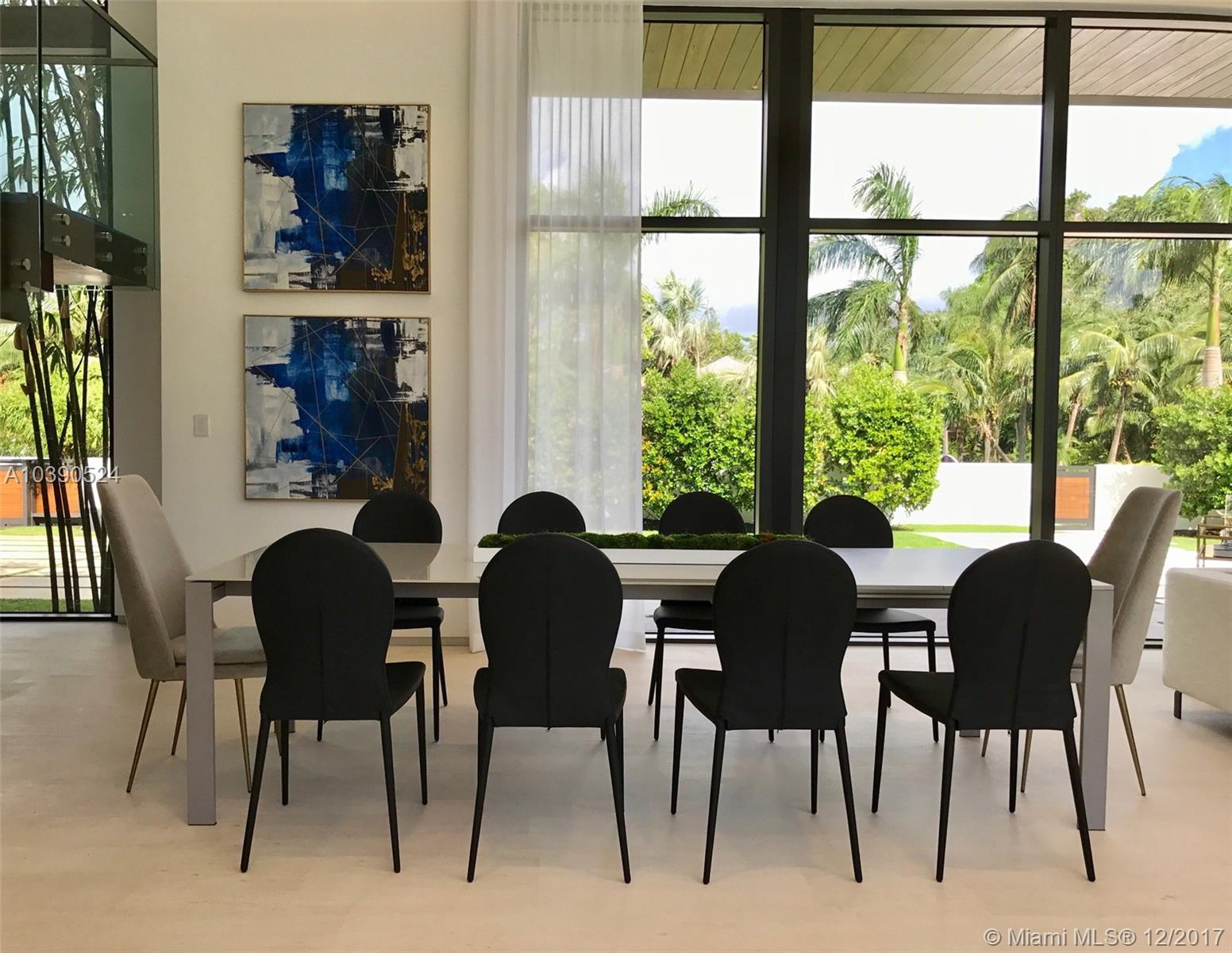 Collins Manor - Residential