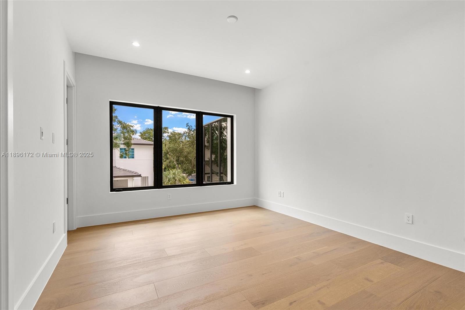 FARMERS ACRES - Residential