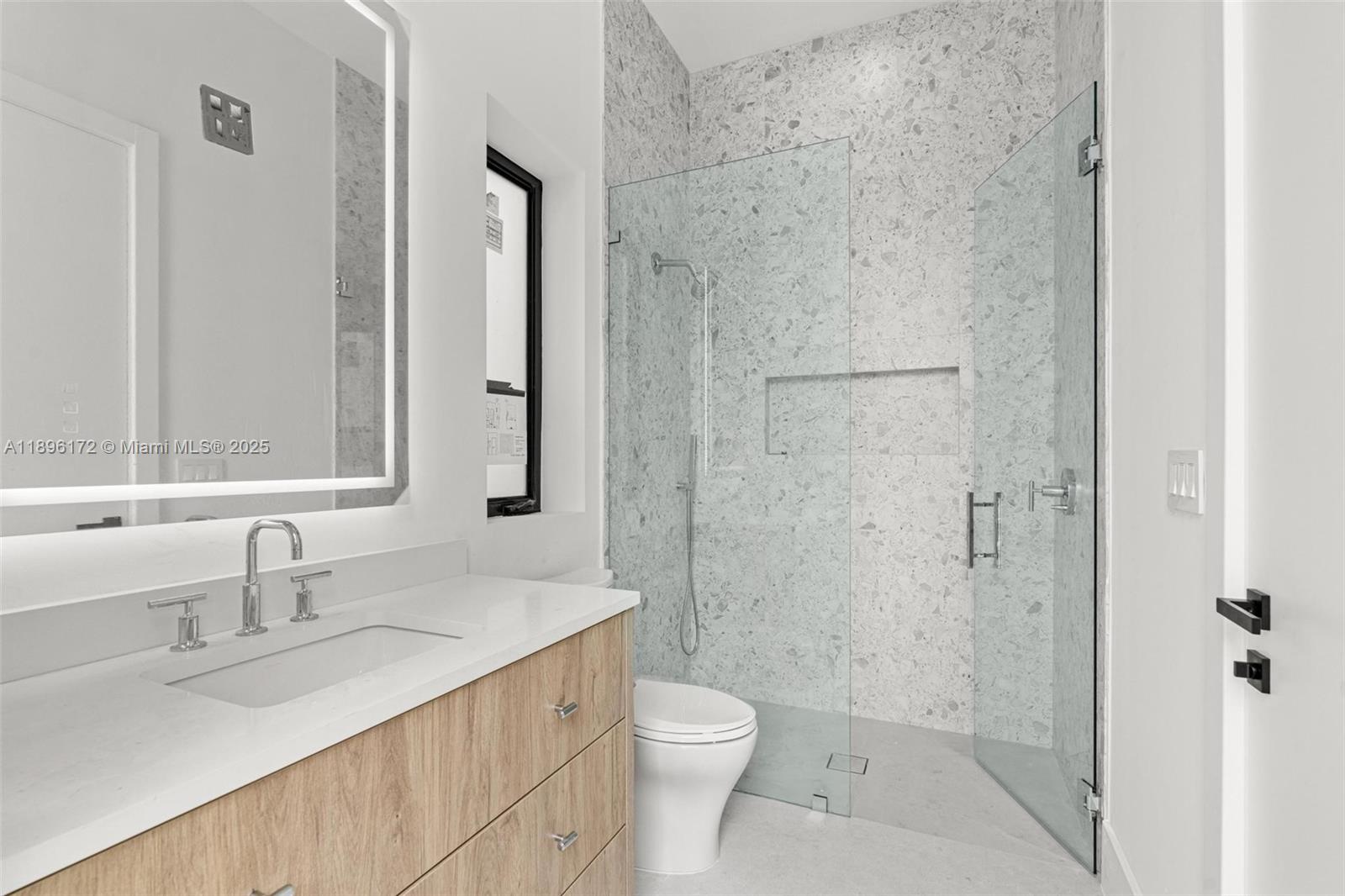 FARMERS ACRES - Residential