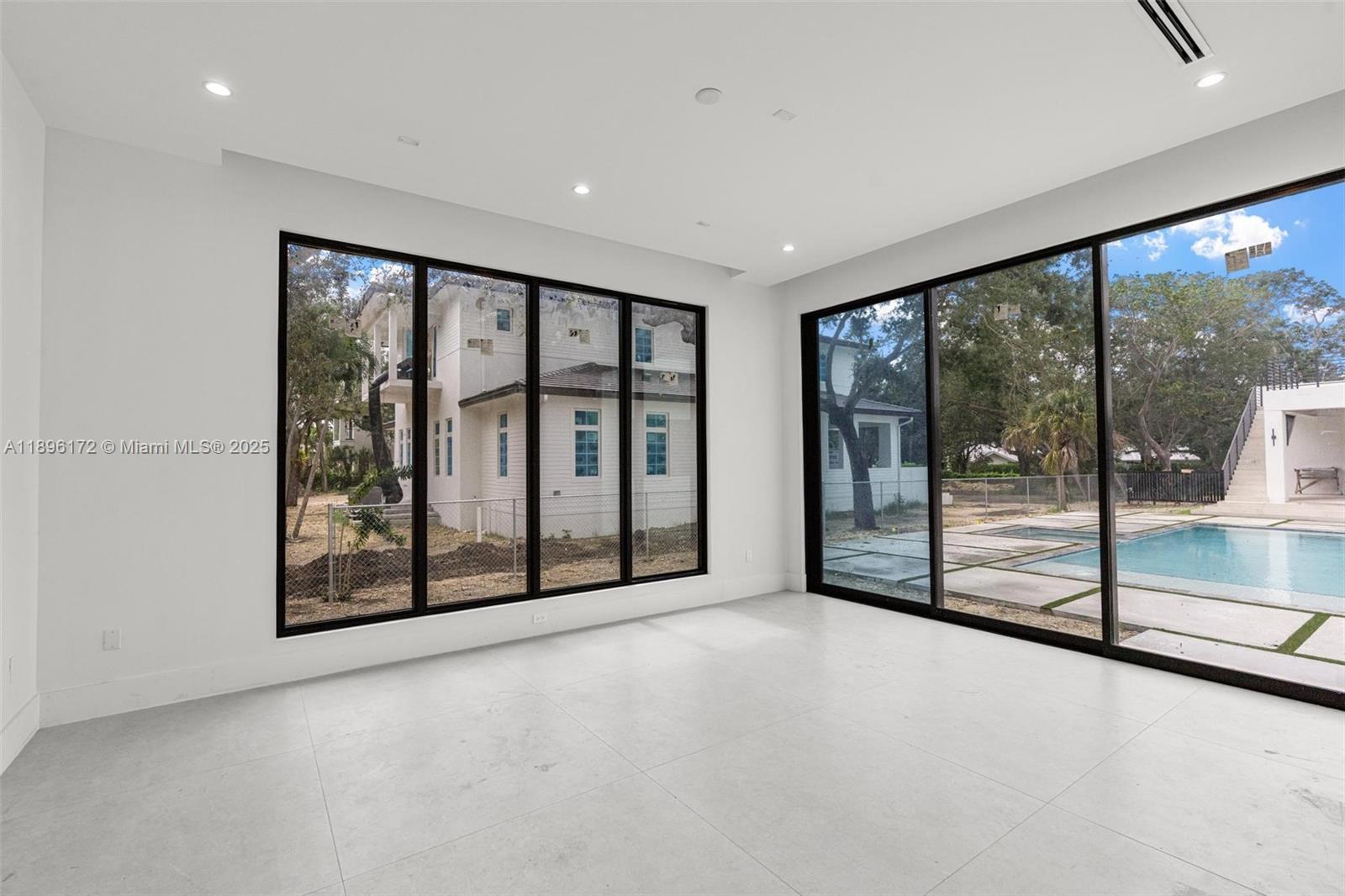 FARMERS ACRES - Residential