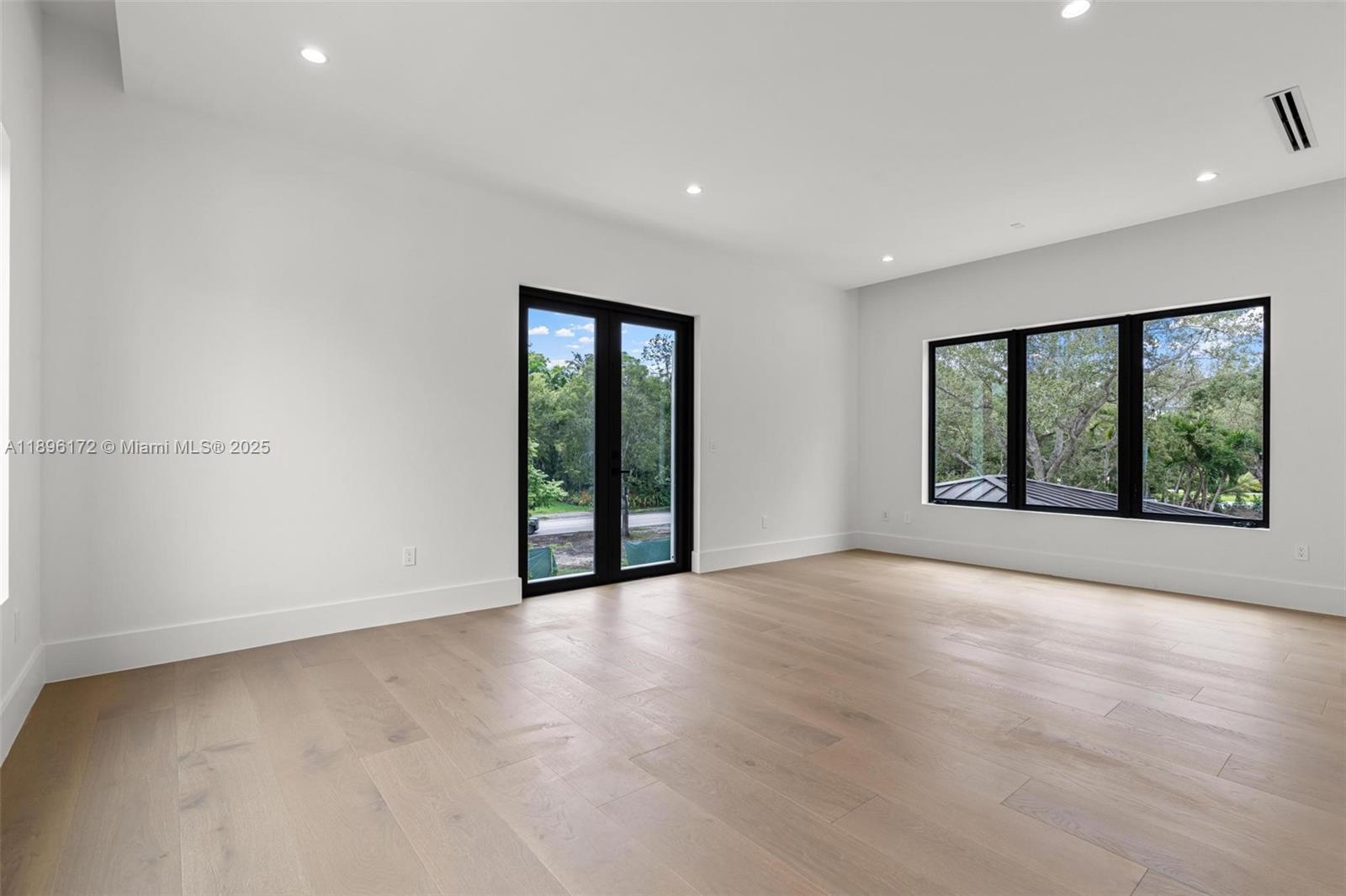 FARMERS ACRES - Residential