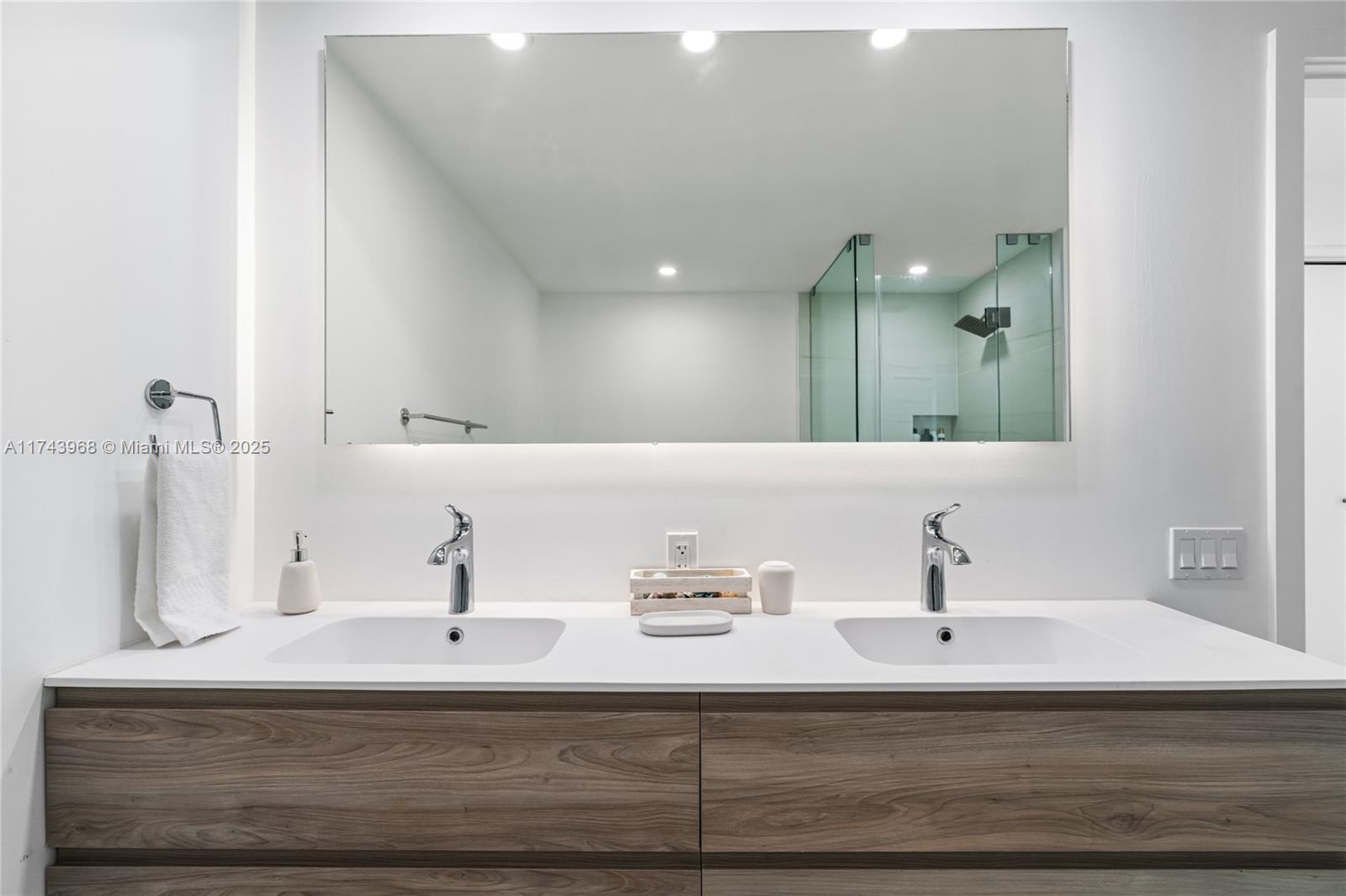 OCEAN POINT BEACH CLUB CO - Residential