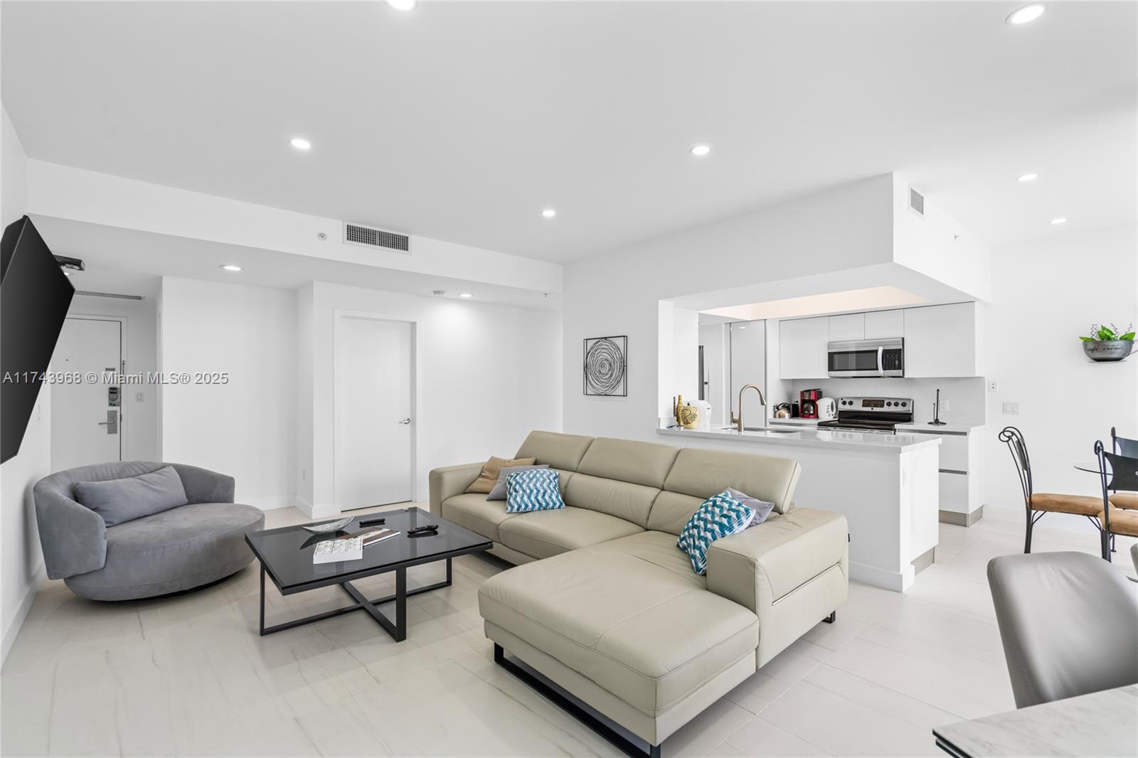 OCEAN POINT BEACH CLUB CO - Residential