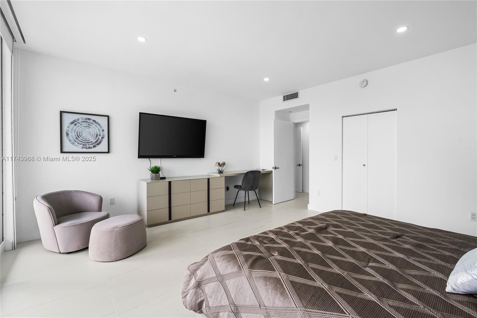 OCEAN POINT BEACH CLUB CO - Residential