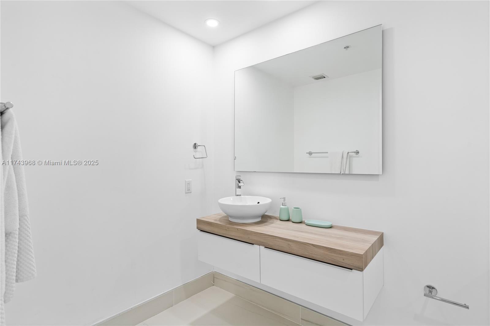 OCEAN POINT BEACH CLUB CO - Residential