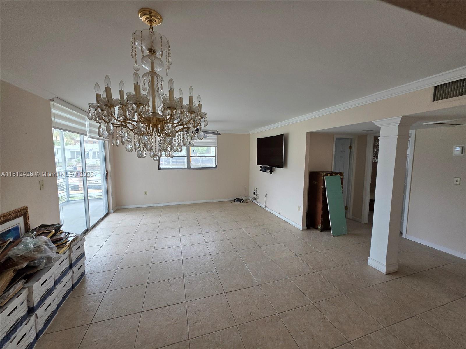 EDEN ISLES CONDO NO 7 - Residential